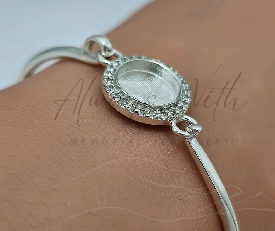 The "Stephanie" Bangle