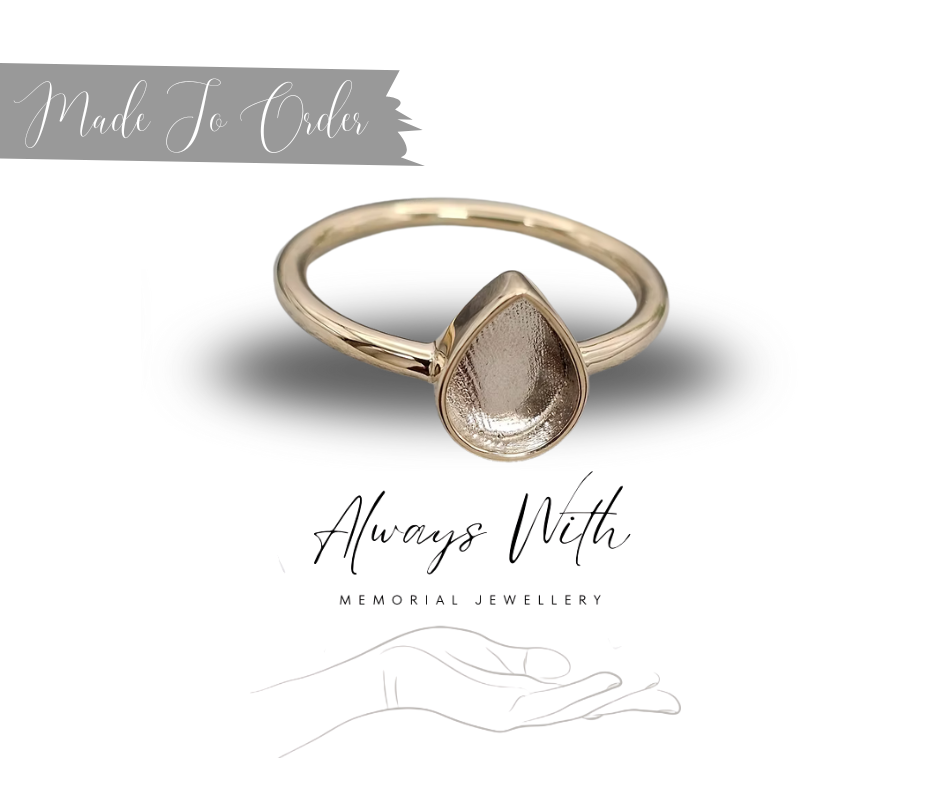 The Gold "Tia" Ring