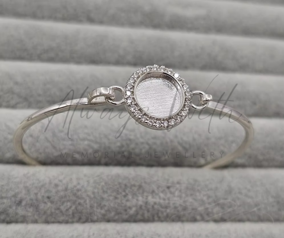 The "Stephanie" Bangle