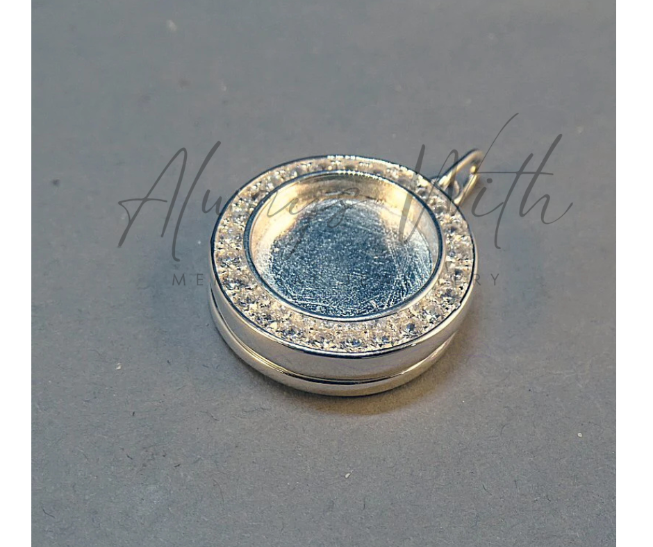 The "Natasha” Locket