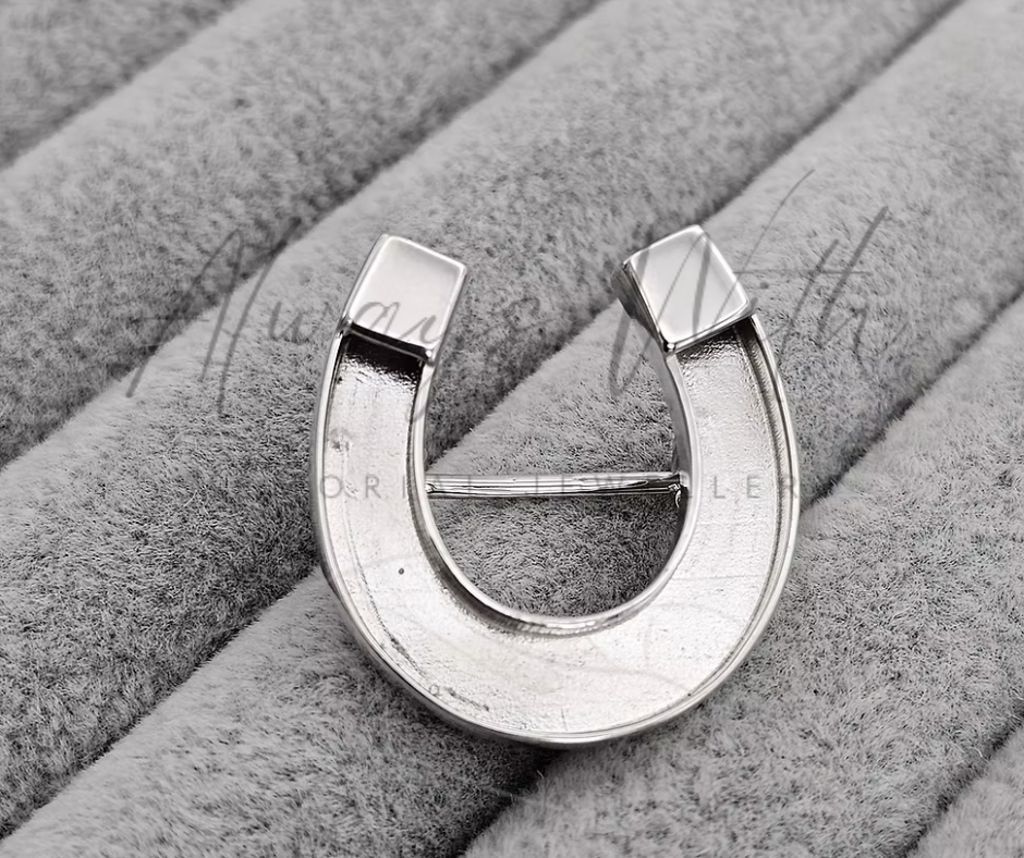 The "Horseshoe" Pin