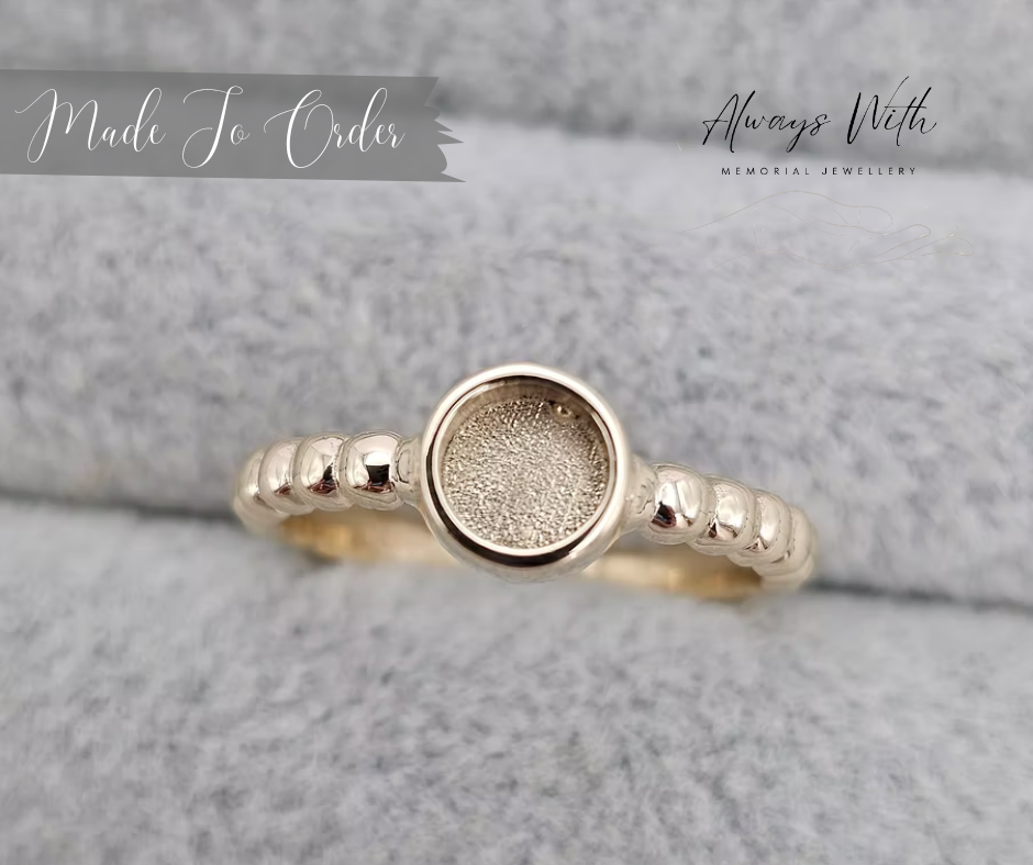 The Gold "Dora" Ring
