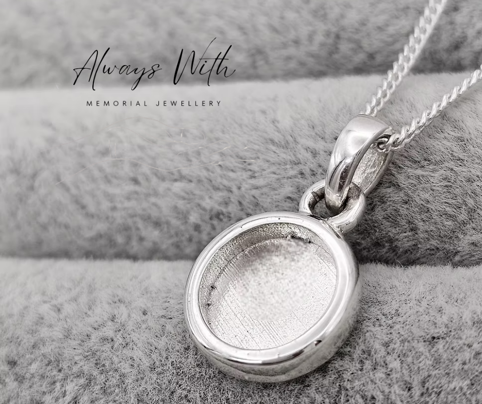 The "Tina" Necklace