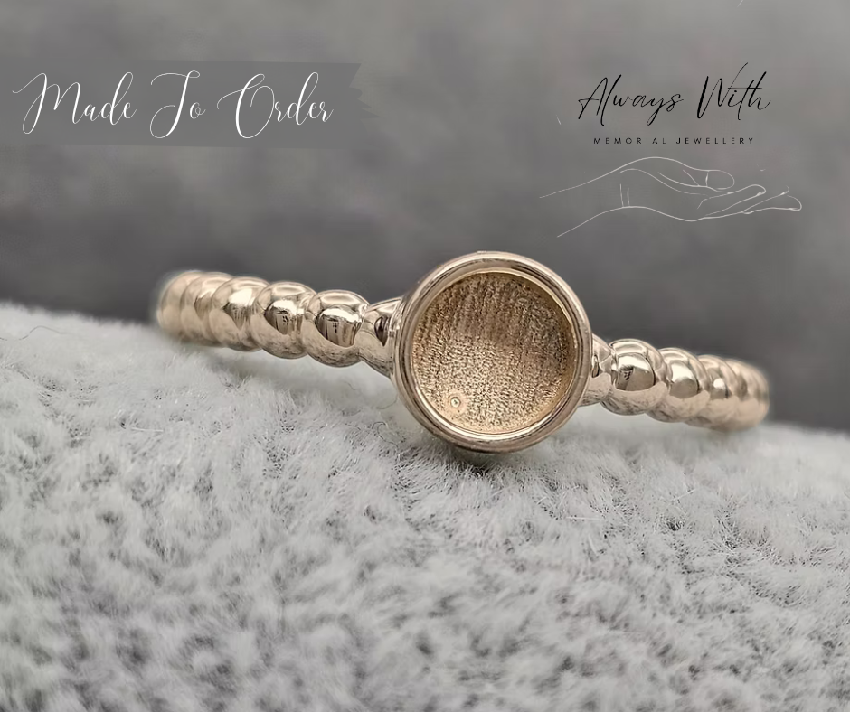 The Gold "Dora" Ring