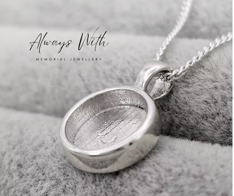 The "Tina" Necklace