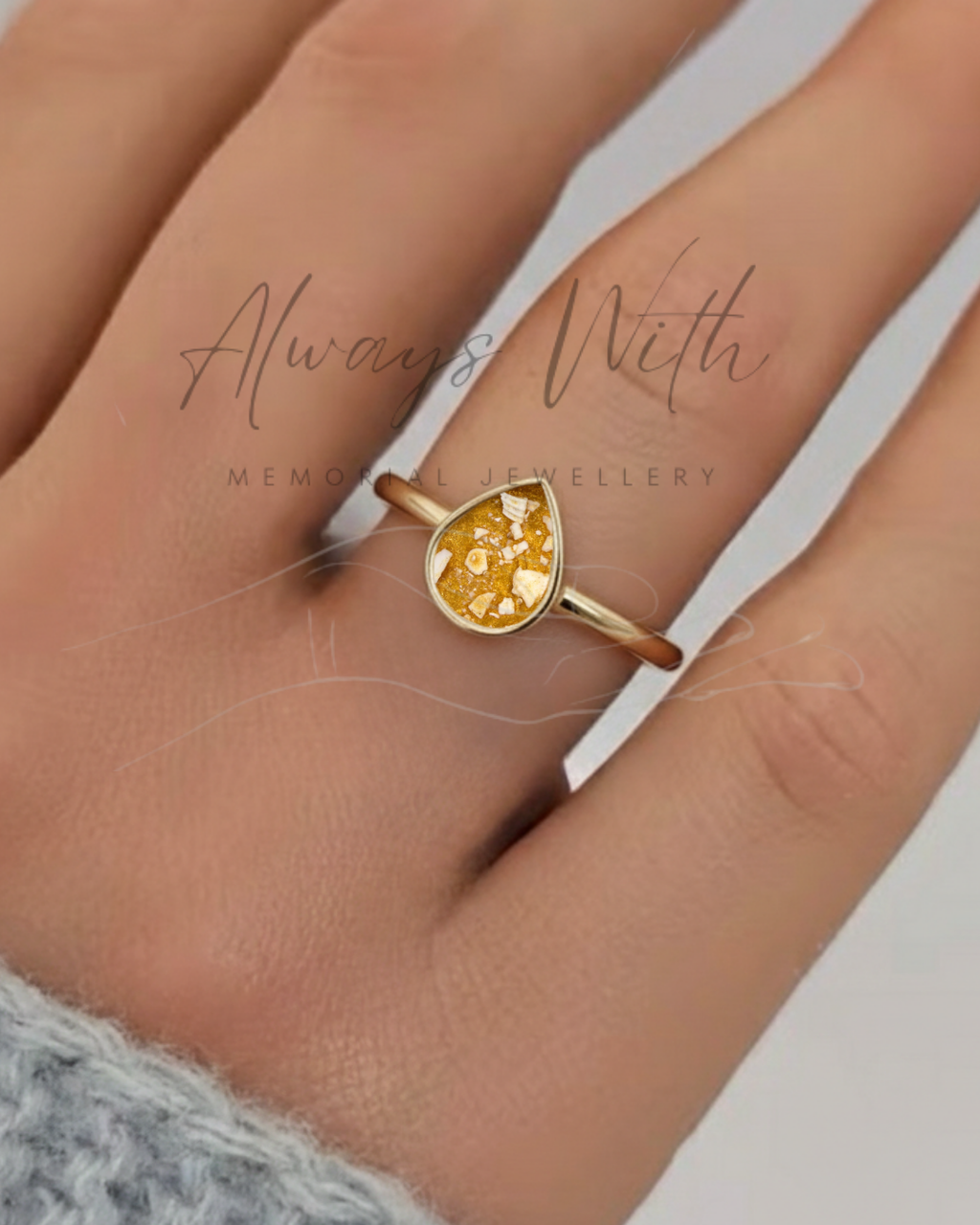 The Gold "Tia" Ring