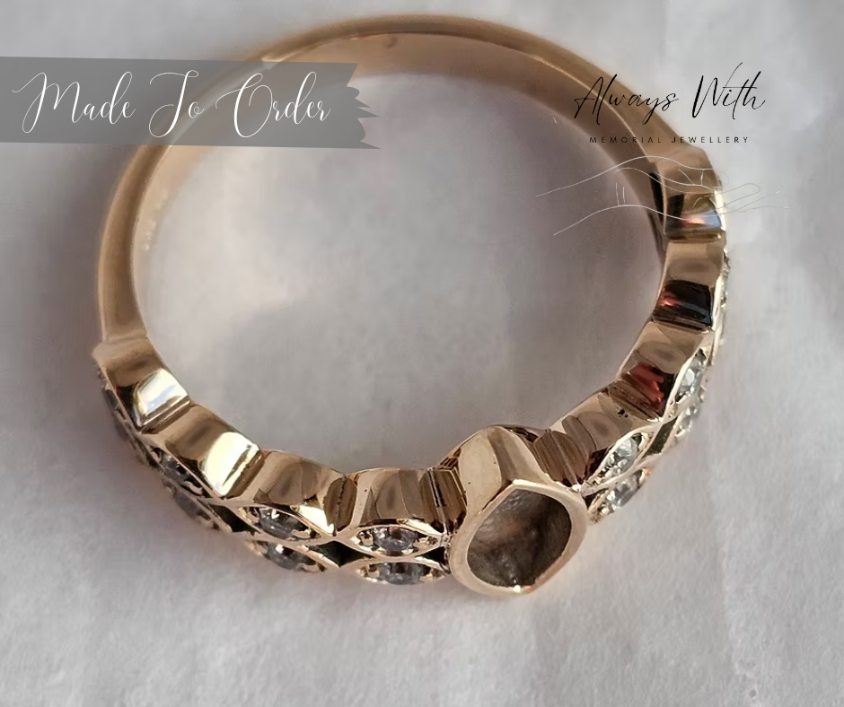 The Gold "Cathrine" Ring