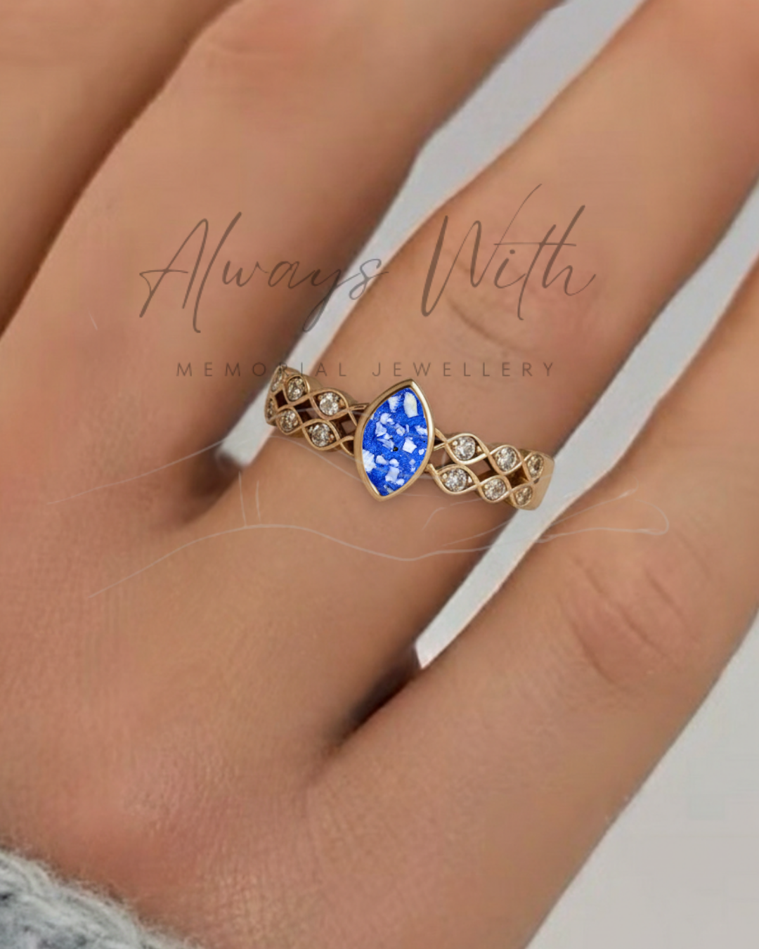 The Gold "Cathrine" Ring