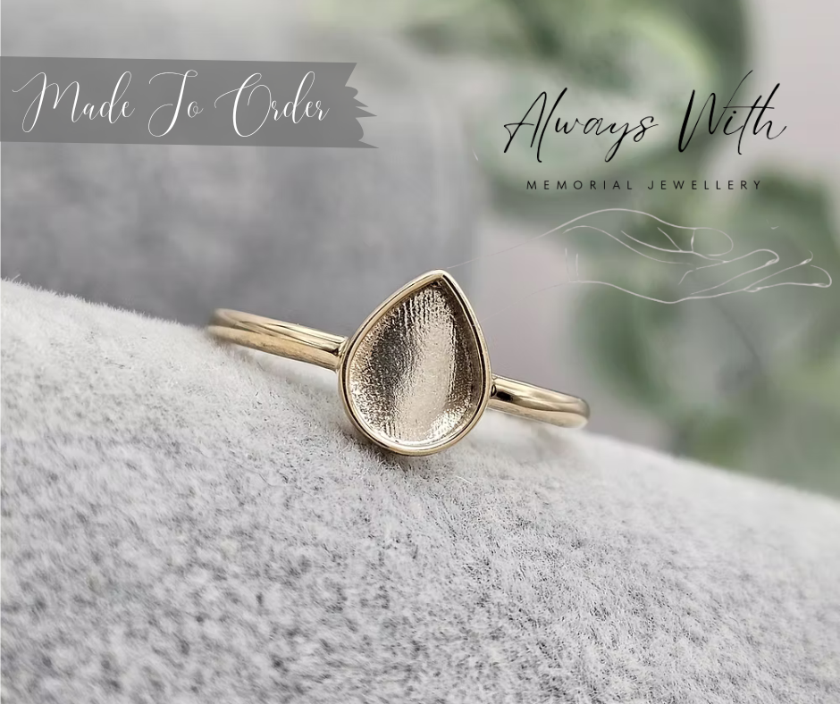 The Gold "Tia" Ring