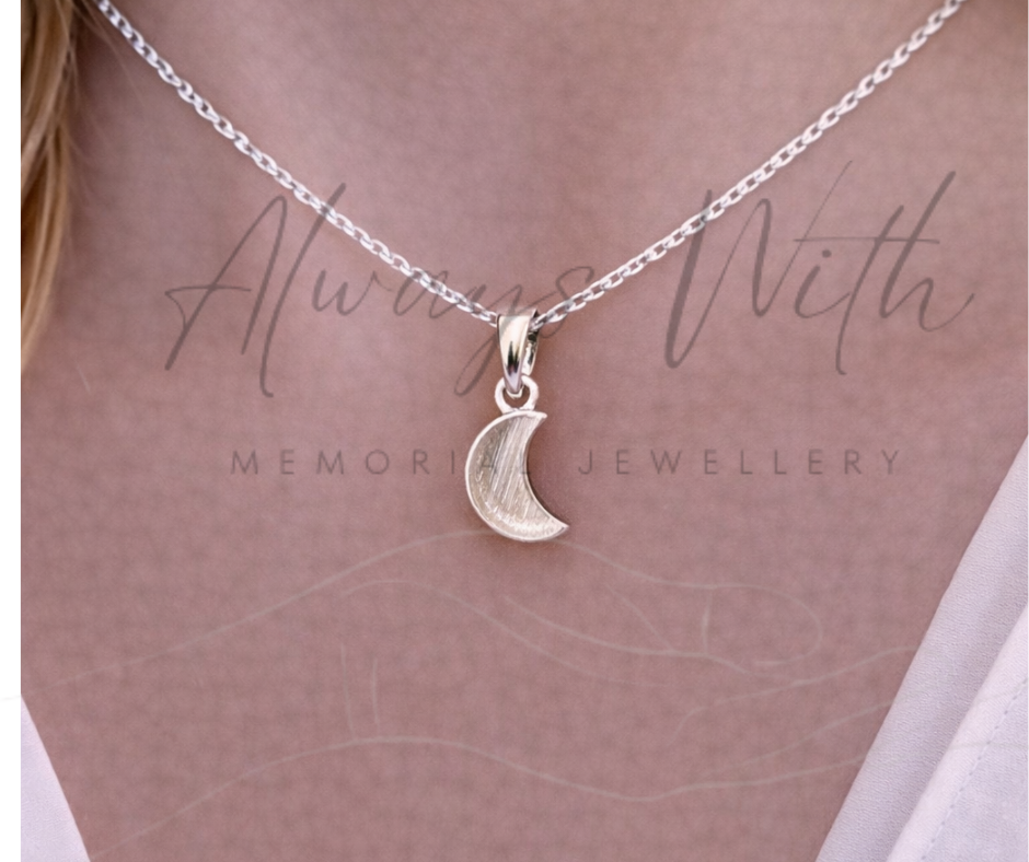 The "Moon" Necklace